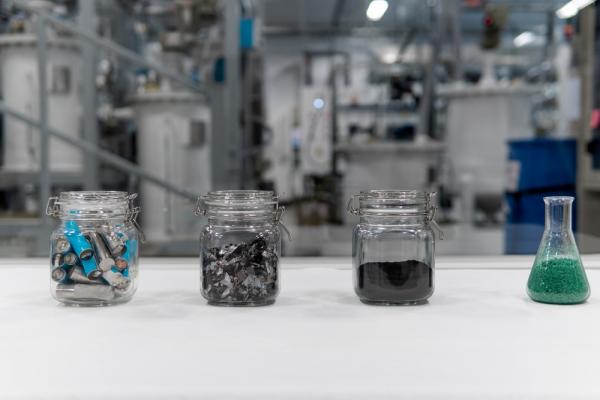 Northvolt Creates Its First Battery Cell With 100% Recycled NMC Cathode ...